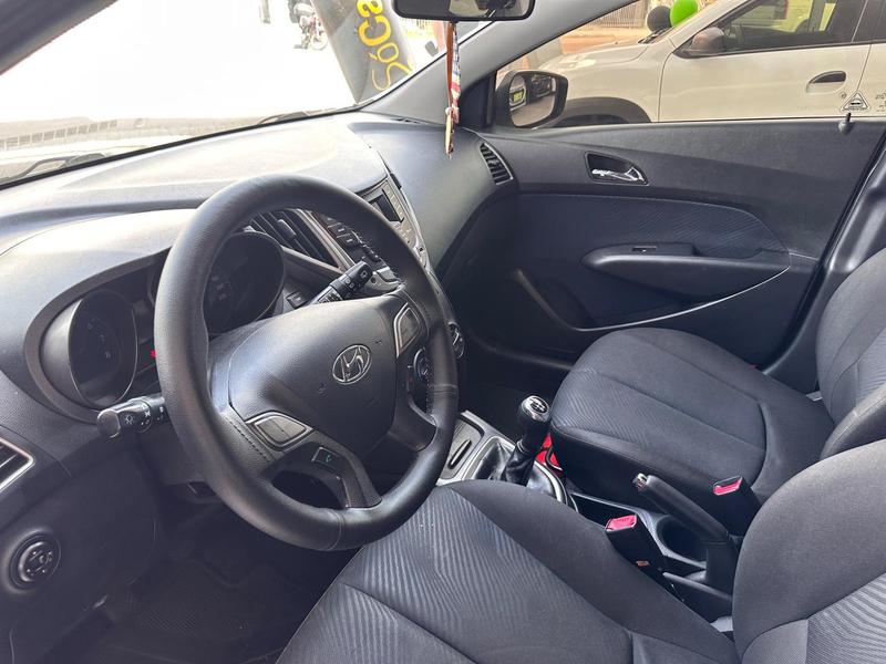 Hyundai HB20 1.6 Comfort Plus 16V Flex 4P Manual - foto 7