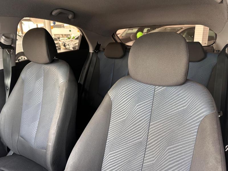 Hyundai HB20 1.6 Comfort Plus 16V Flex 4P Manual - foto 8