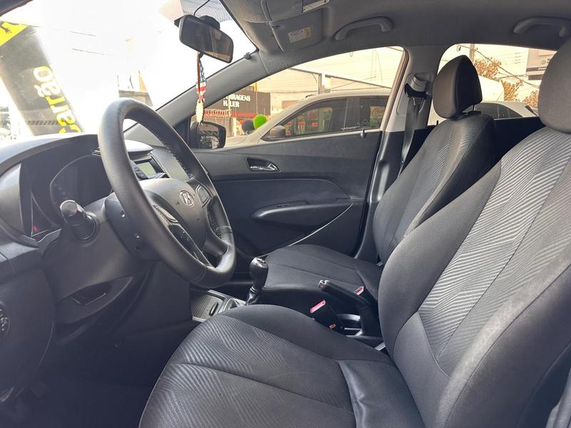 Hyundai HB20 1.6 Comfort Plus 16V Flex 4P Manual - foto 9