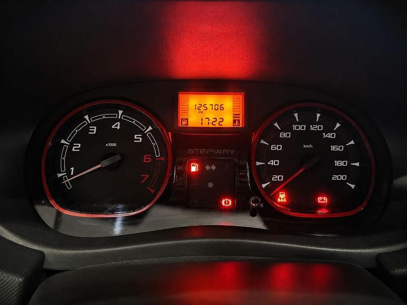 Renault Sandero 1.6 Stepway 16V Flex 4P Automático - foto 10