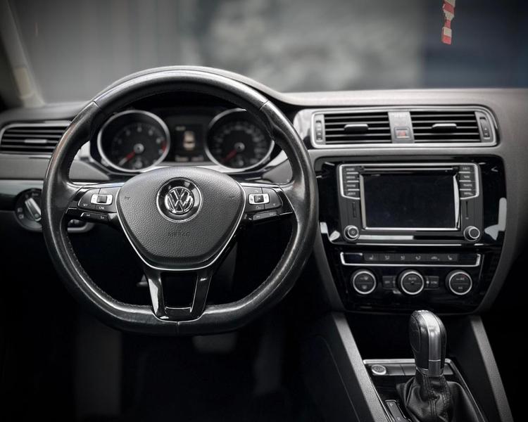 Volkswagen Jetta Hl Ae - foto 14