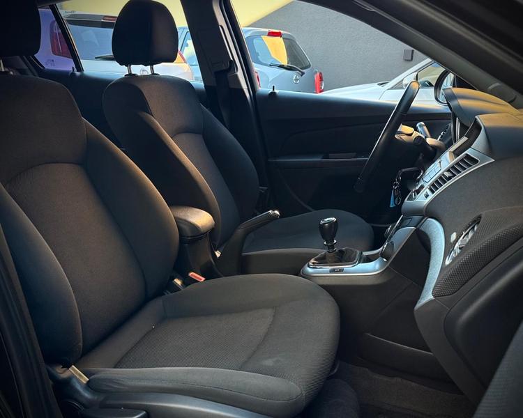 Chevrolet Cruze LT Hb At - foto 18