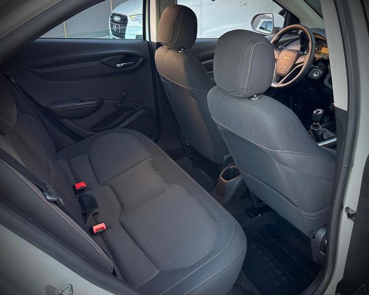 Chevrolet Onix Hatch LT 1.4 8V Flexpower 5P Mec - foto 18