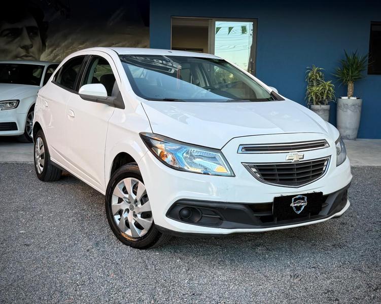Chevrolet Onix Hatch LT 1.4 8V Flexpower 5P Mec - foto 4