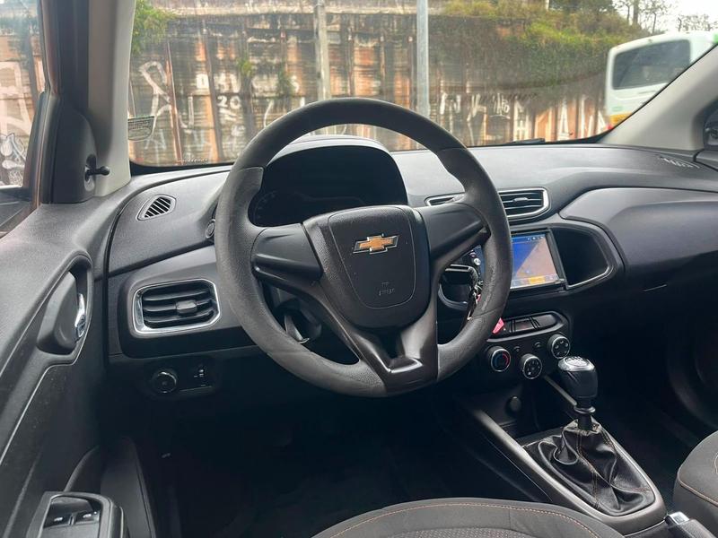 Chevrolet Onix Hatch Ls 1.0 8V Flexpower 5P Mec. - foto 7