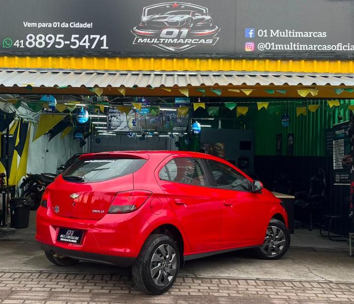 Chevrolet Onix Hatch Ls 1.0 8V Flexpower 5P Mec. - foto 5