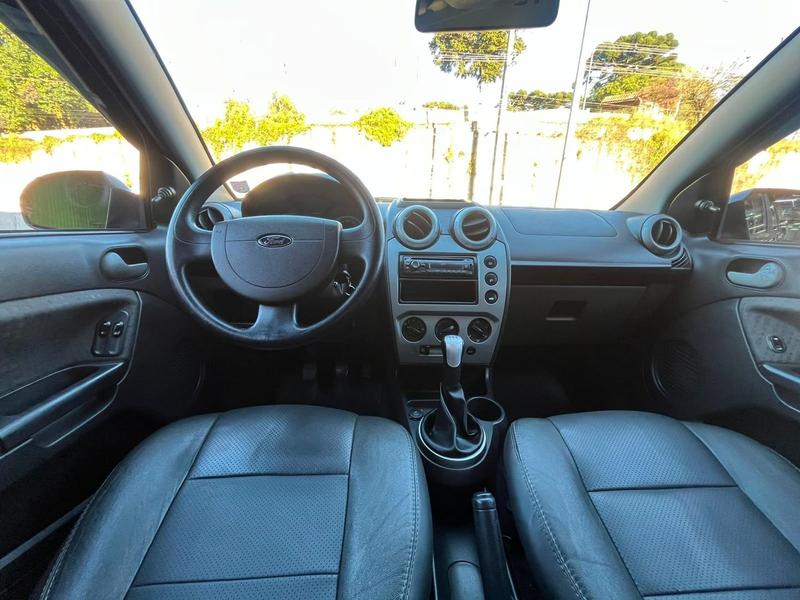 Ford Fiesta Sedan 1.0 8V Flex 4P - foto 10
