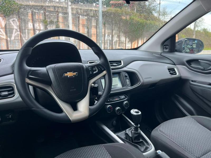 Chevrolet Onix Hatch LT 1.0 8V Flexpower 5P Mec. - foto 9