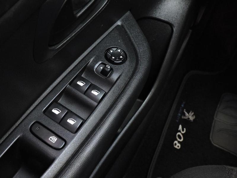 Peugeot 208 Like 1.0 Flex 6V 5P Mec. - foto 11