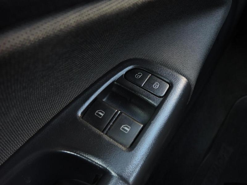 Volkswagen Voyage 1.0 - foto 12