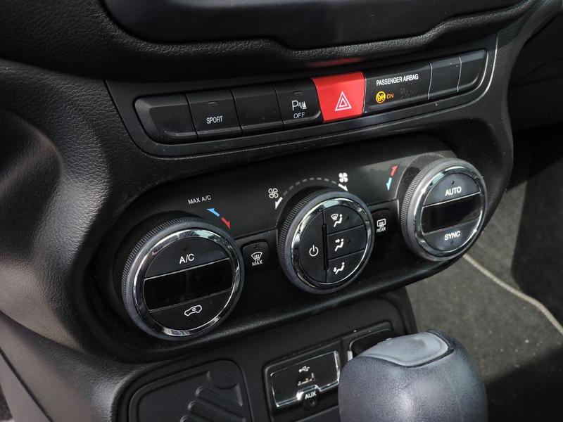 Jeep Renegade Lgt T At - foto 7