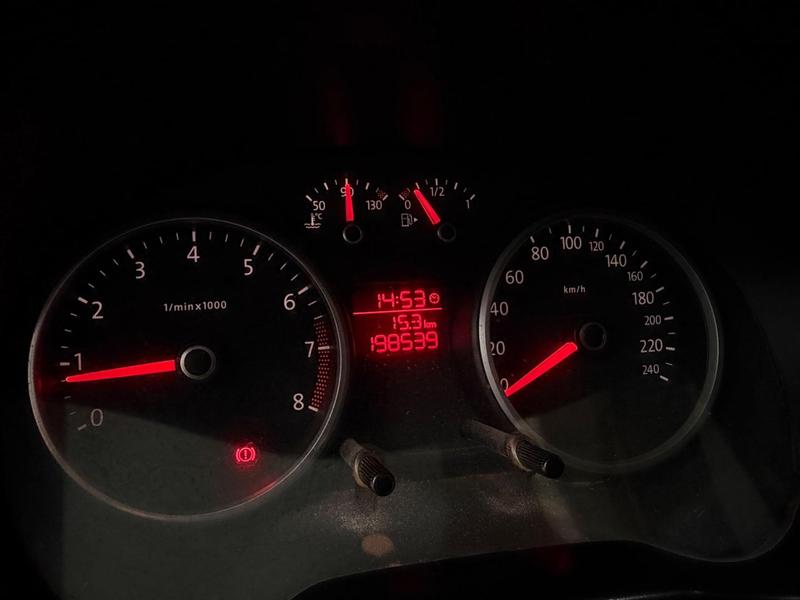 Volkswagen Voyage 1.6 - foto 9
