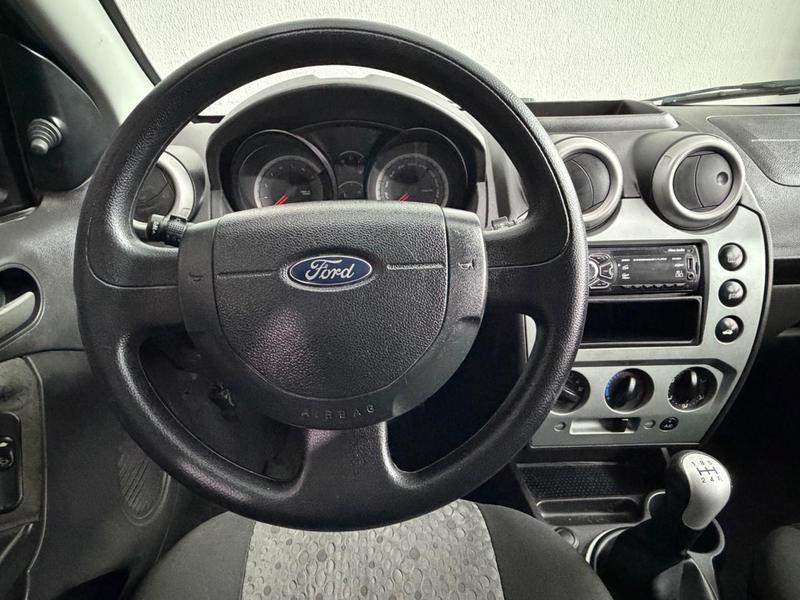 Ford Fiesta 1.6 Flex - foto 5