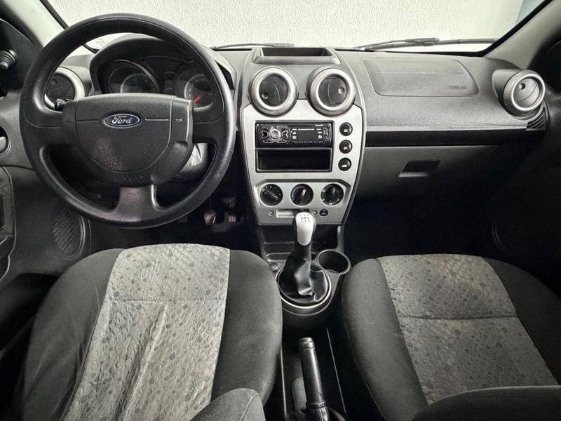 Ford Fiesta 1.6 Flex - foto 6