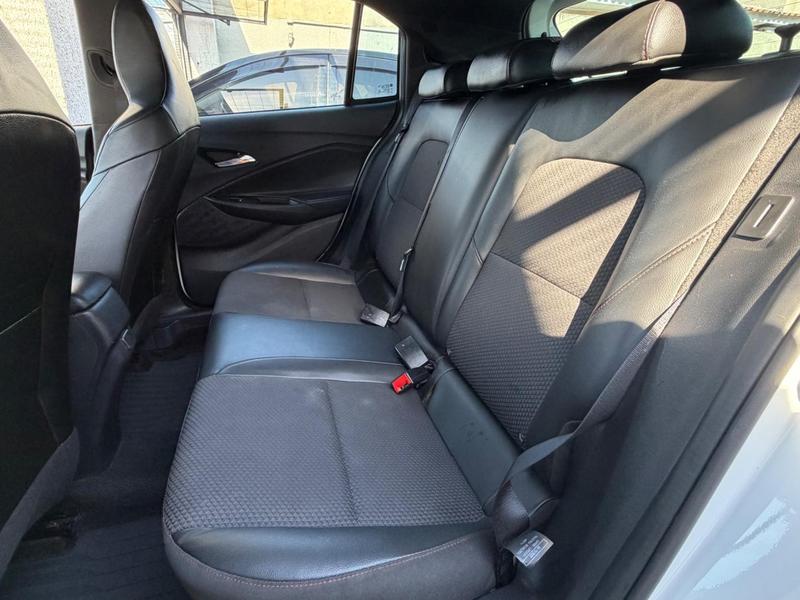Chevrolet Onix 10tat RS - foto 6