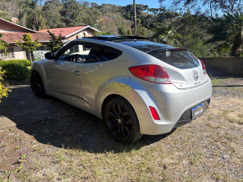 Hyundai Veloster - foto 6