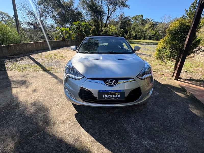 Hyundai Veloster - foto 2