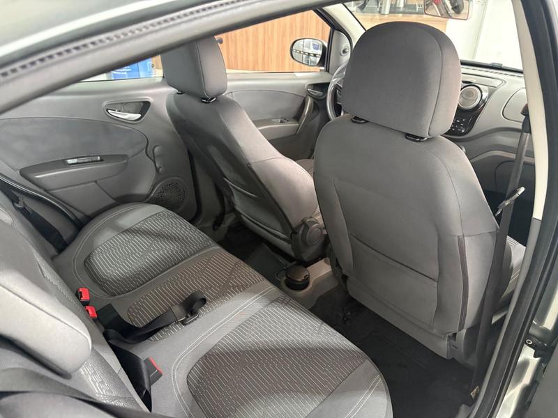 Fiat Palio Attractiv 1.0 - foto 8