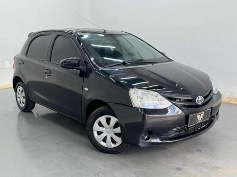 TOYOTA ETIOS HB X