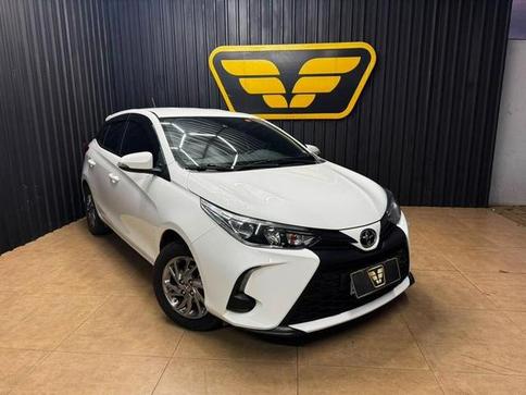 TOYOTA YARIS HA XS15