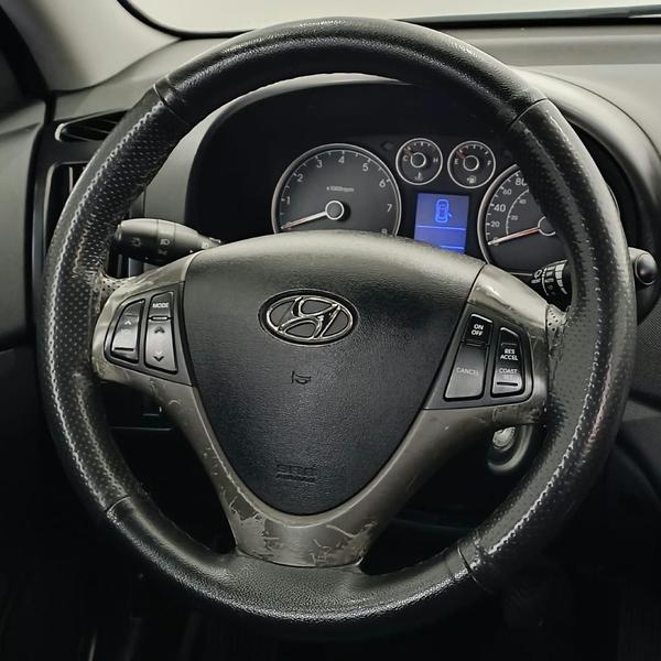 Hyundai i30 2.0 - foto 10