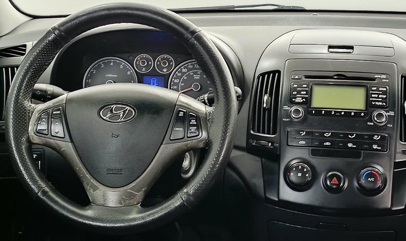 Hyundai i30 2.0 - foto 9