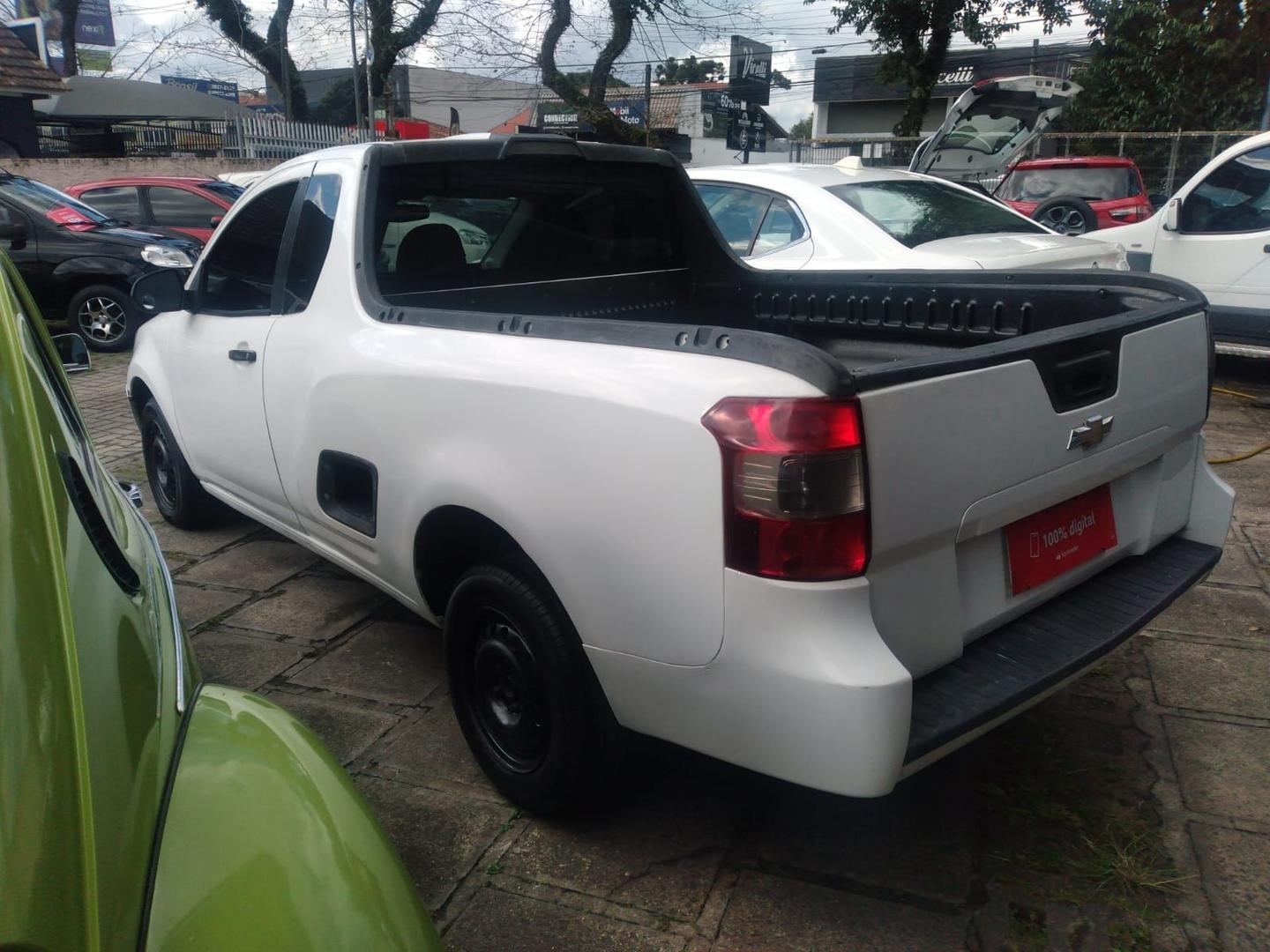 Foto de CHEVROLET MONTANA LS 2015