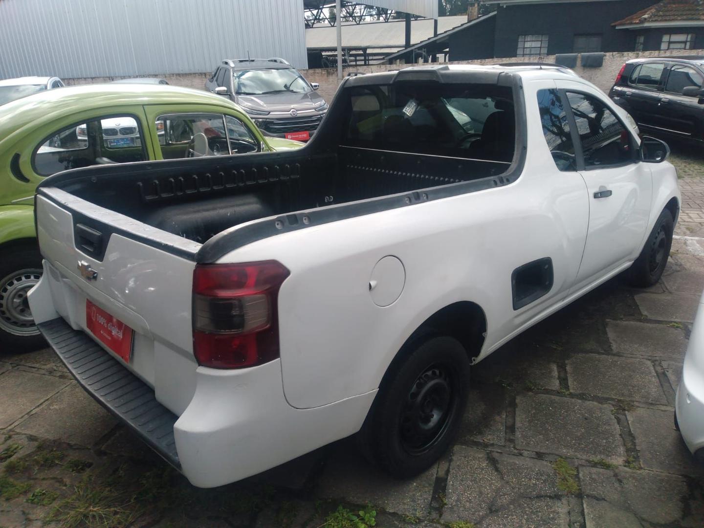 Foto de CHEVROLET MONTANA LS 2015