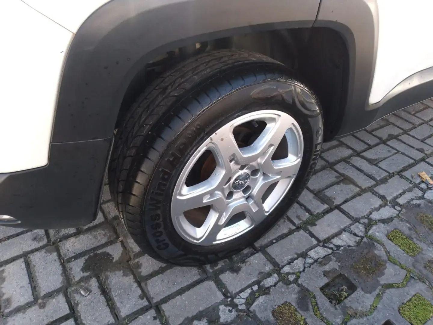 Foto de JEEP RENEGADE SPT T270 2024