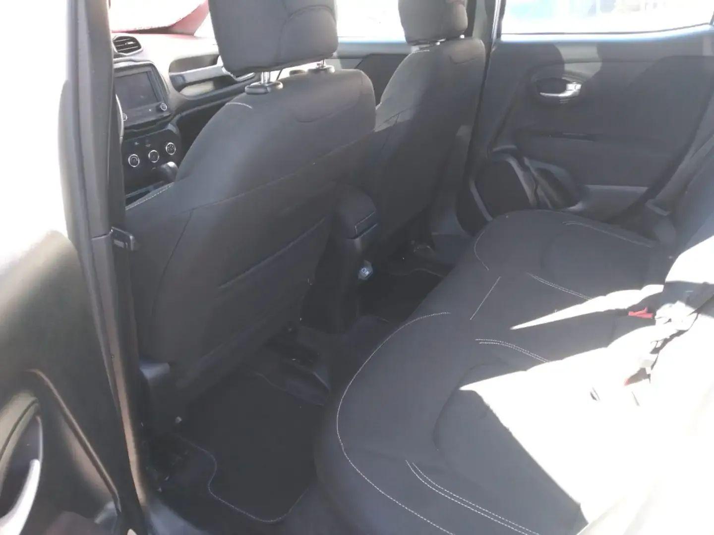 Foto de JEEP RENEGADE SPT T270 2024
