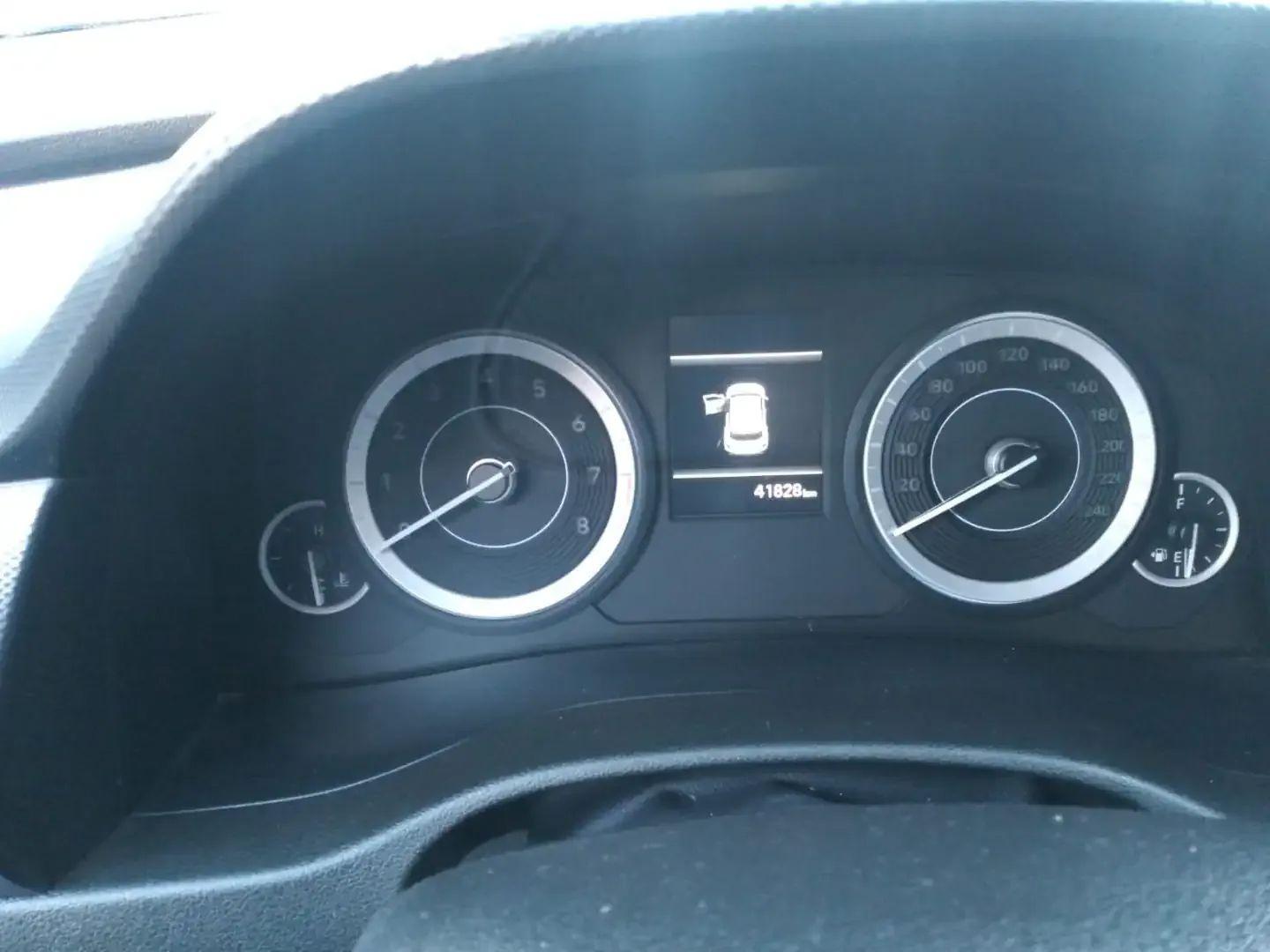 Foto de HYUNDAI CRETA1TA COMFORT 2025