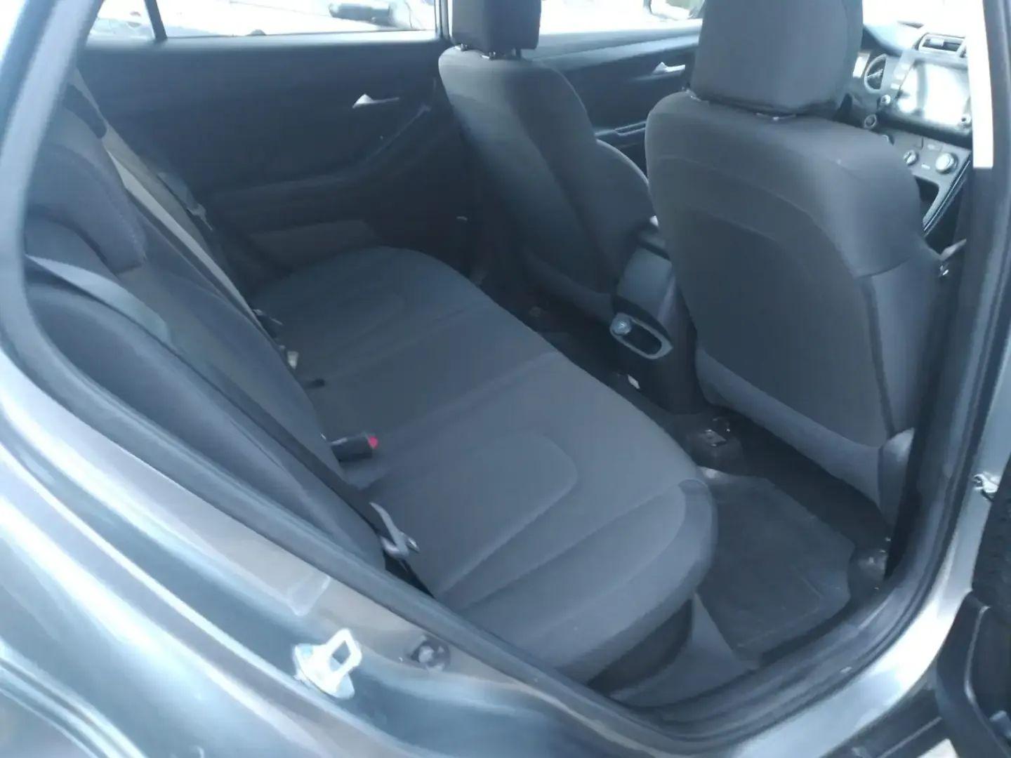 Foto de HYUNDAI CRETA1TA COMFORT 2025