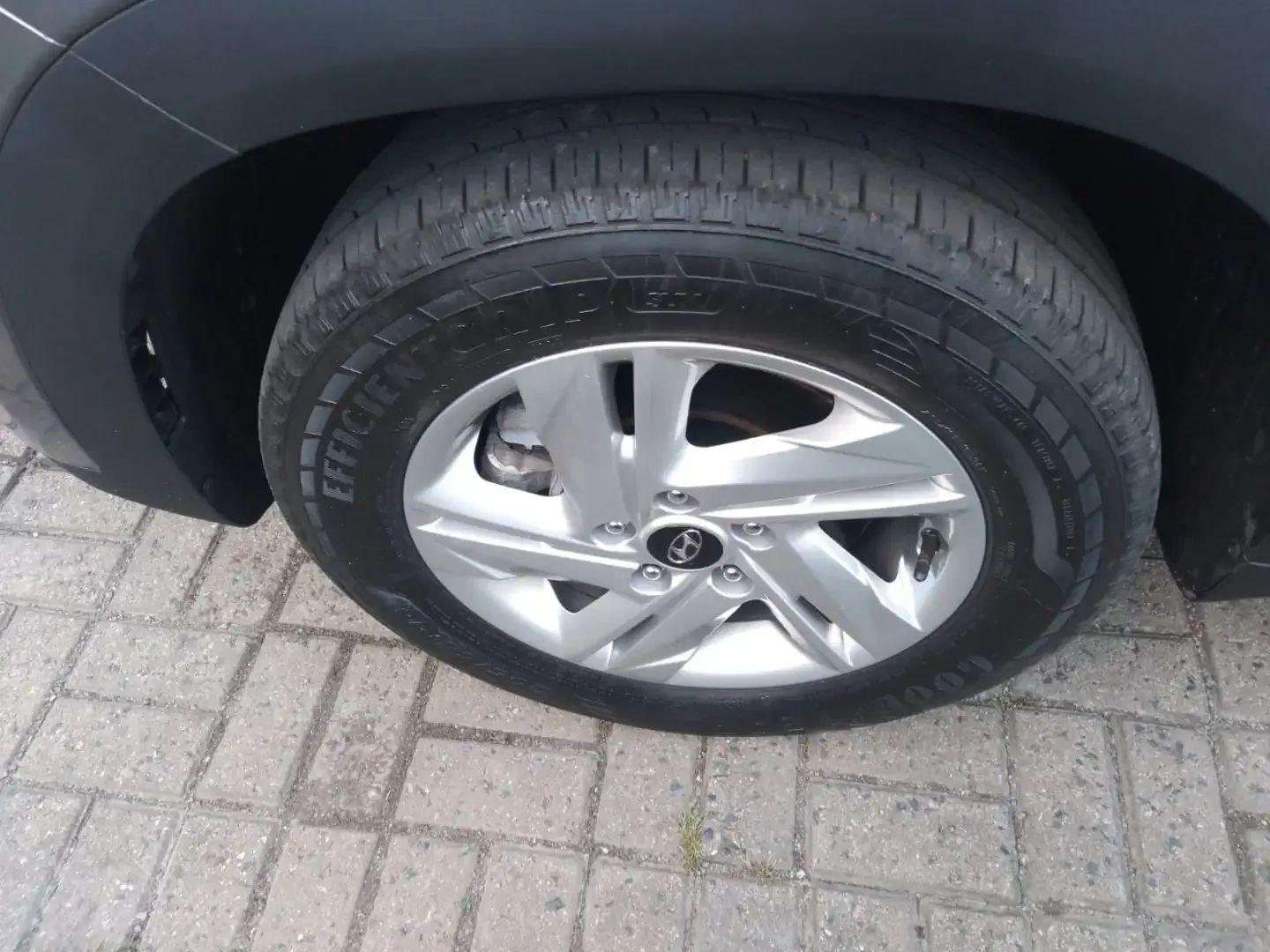 Foto de HYUNDAI CRETA1TA COMFORT 2025