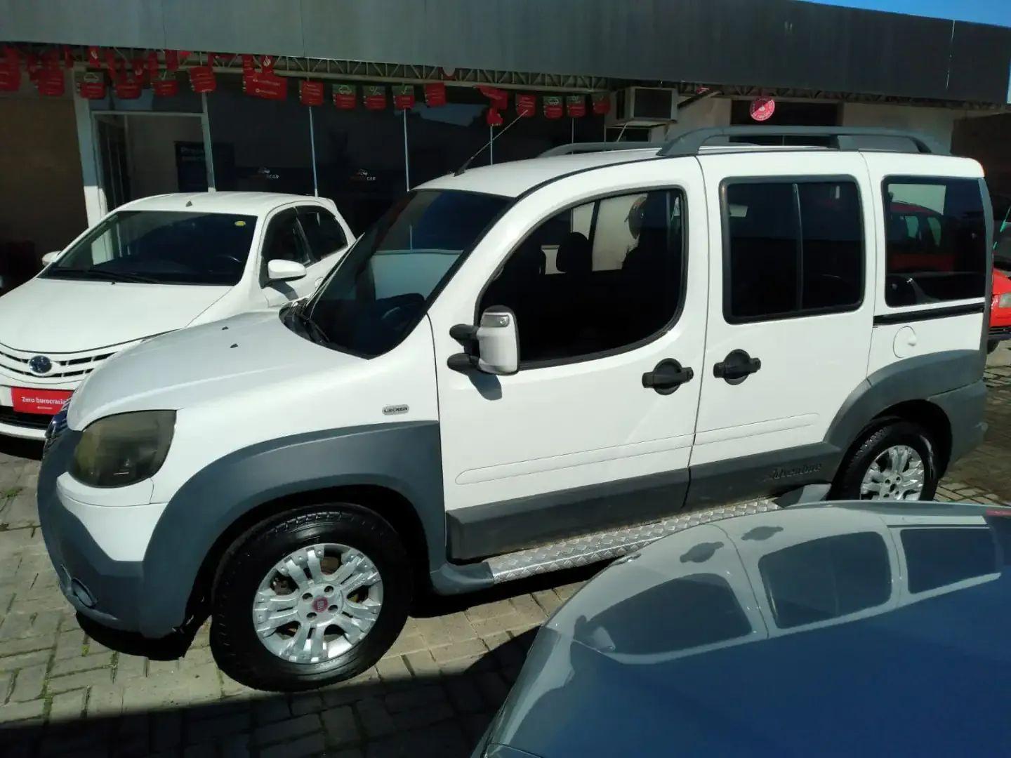 Foto de FIAT DOBLO ADV 1.8 FLEX 2012