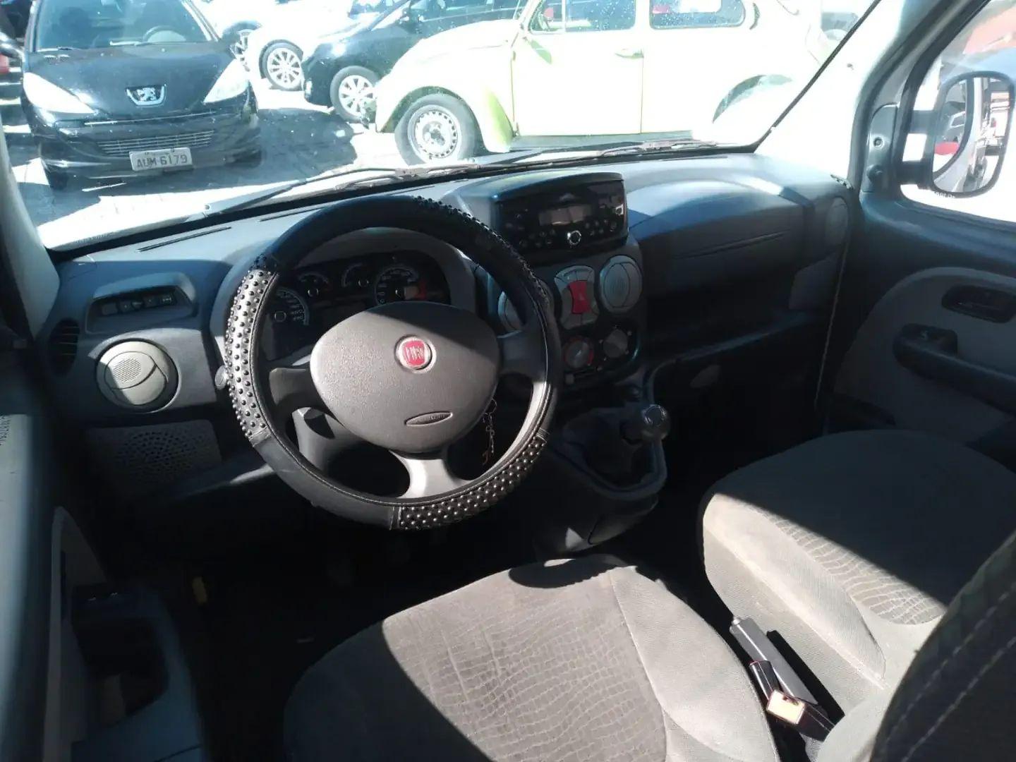 Foto de FIAT DOBLO ADV 1.8 FLEX 2012