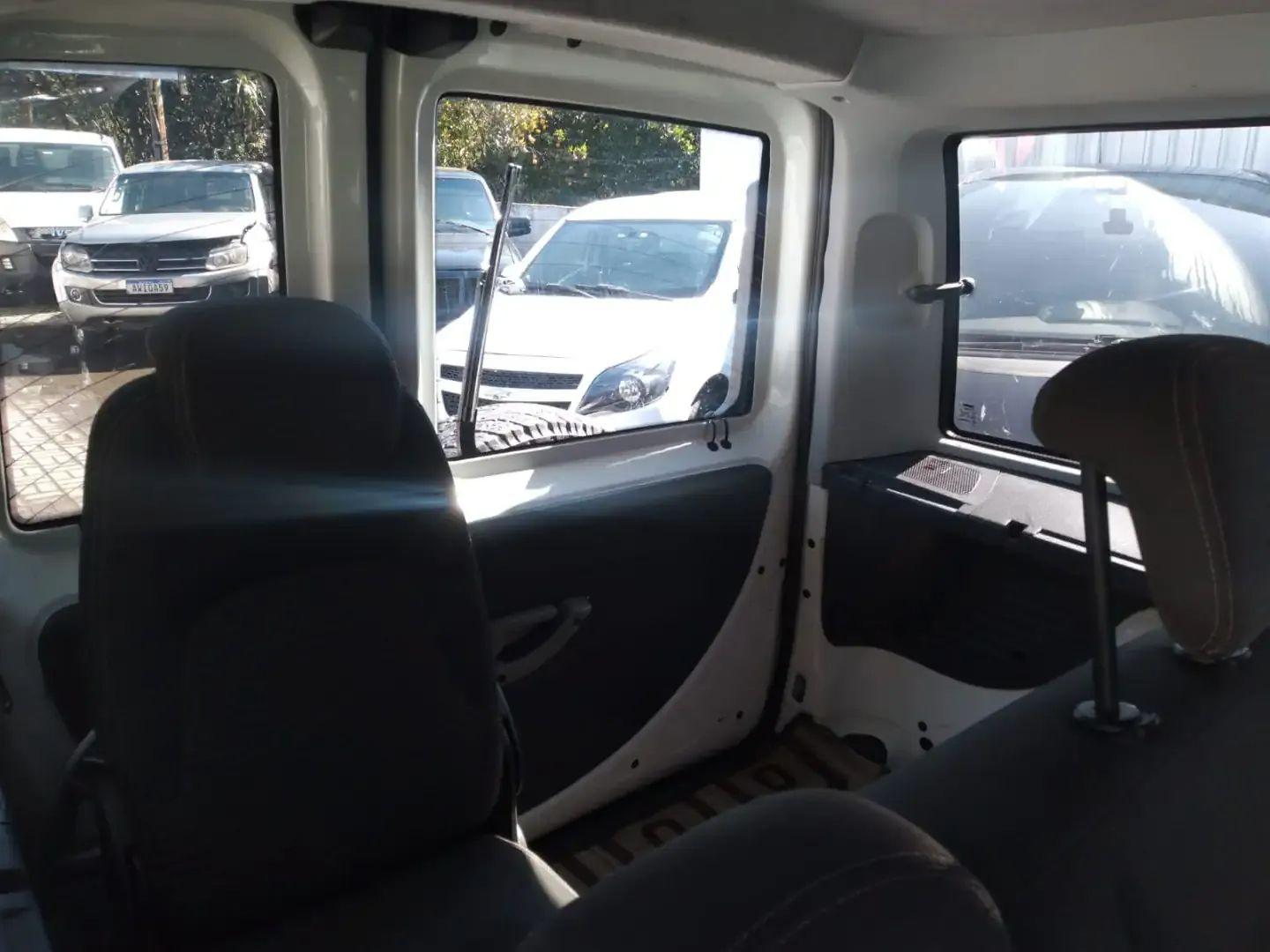 Foto de FIAT DOBLO ADV 1.8 FLEX 2012