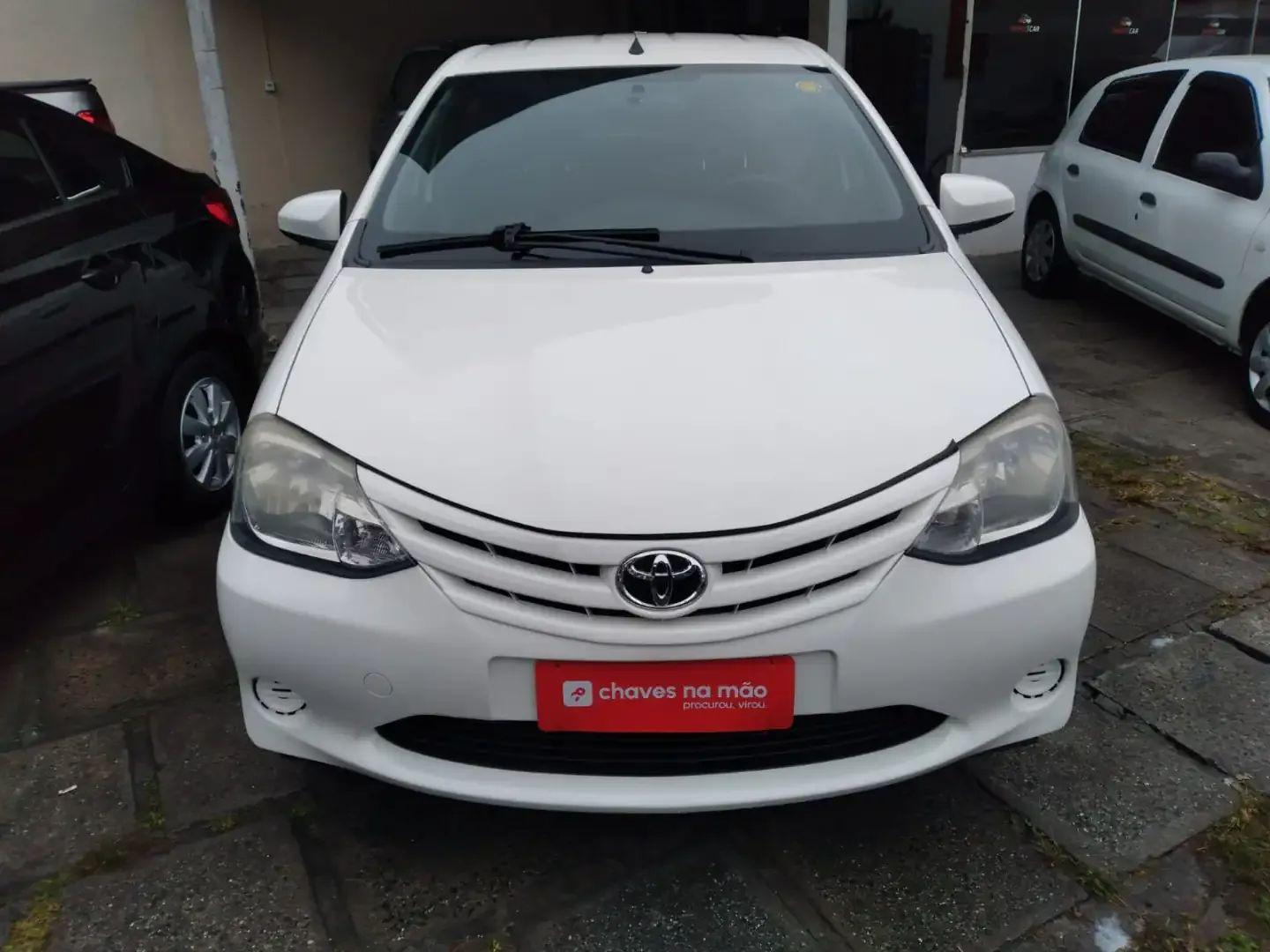 TOYOTA ETIOS HB XS 15 2014