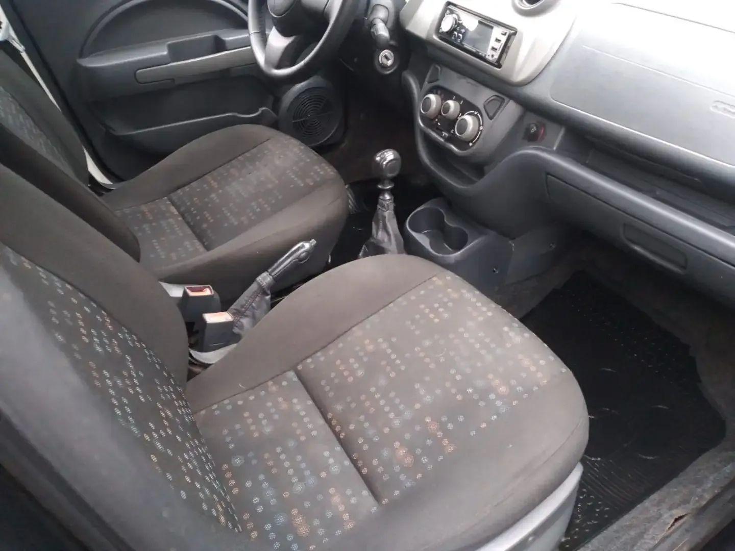 Foto de FIAT UNO VIVACE 1.0 2014