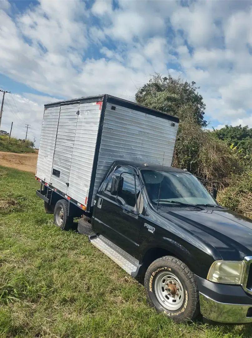 Foto de FORD F350 G 2011