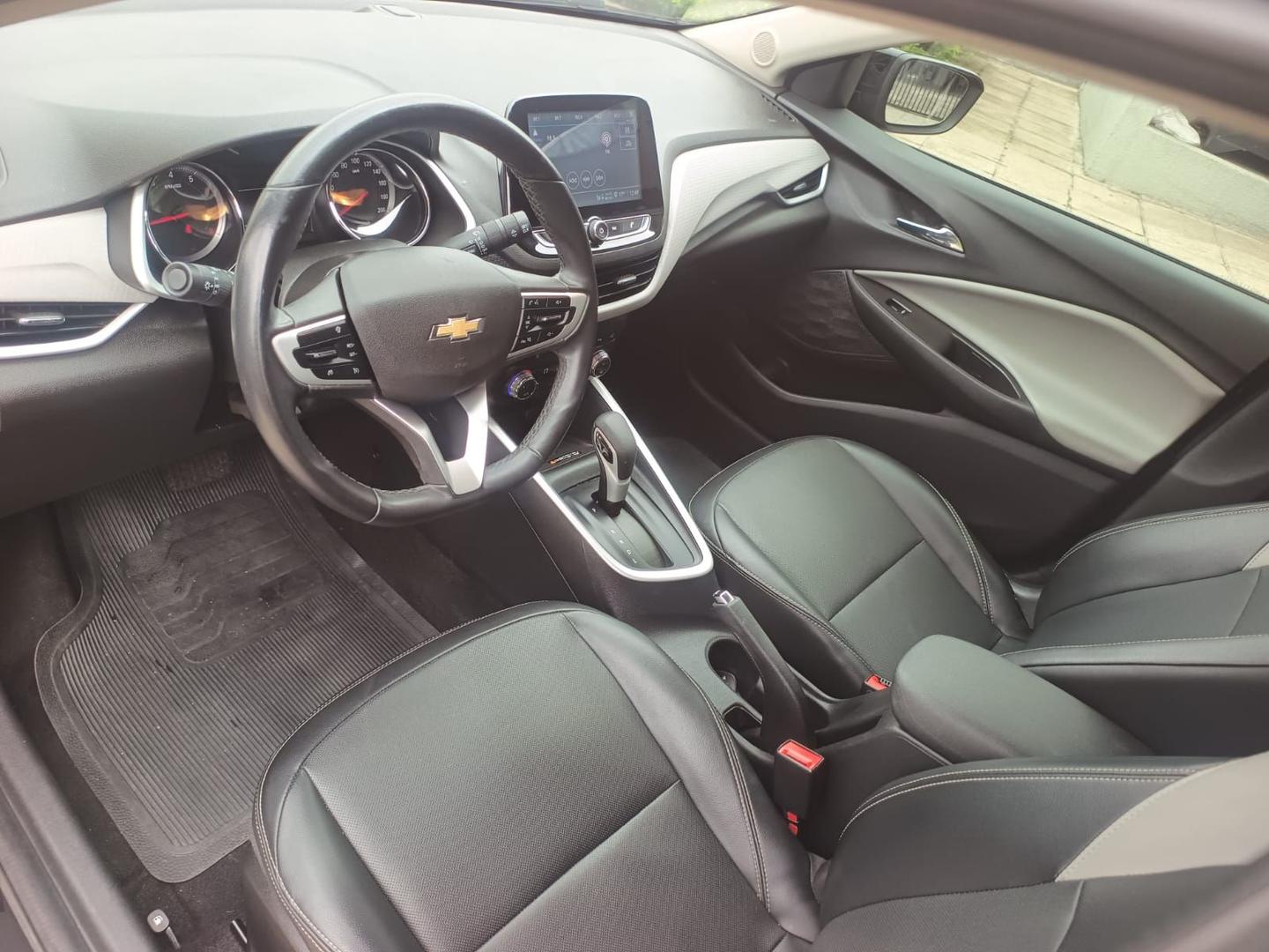 Foto de CHEVROLET ONIX PLUS 10TAT PR2 2024