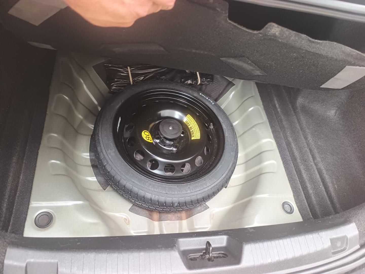 Foto de CHEVROLET ONIX PLUS 10TAT PR2 2024