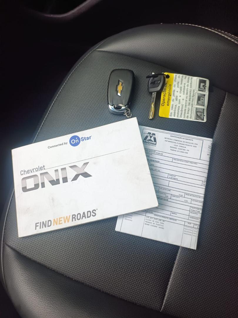Foto de CHEVROLET ONIX PLUS 10TAT PR2 2024