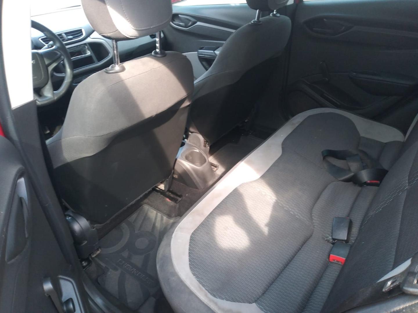 Foto de CHEVROLET ONIX 1.0MT LS 2015