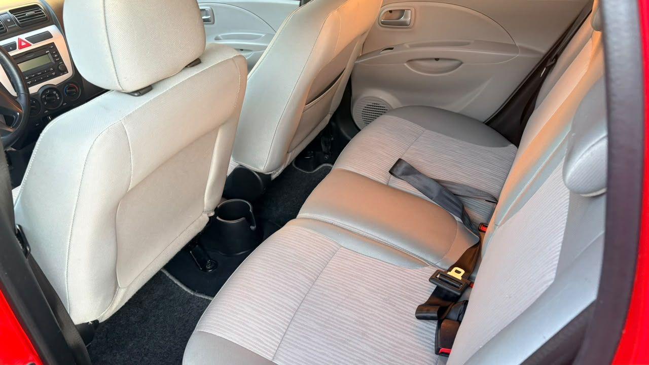 Foto de KIA PICANTO EX3 1.0L 2011