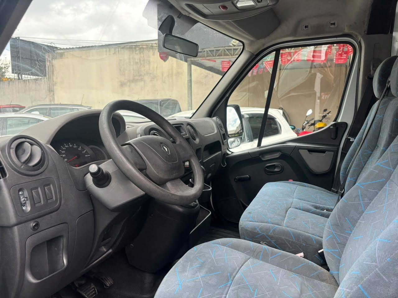 Foto de RENAULT MASTER 2.3 DCI EXECUTIVE 16L LONGO 2015