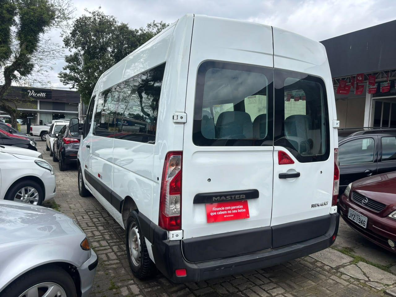 Foto de RENAULT MASTER 2.3 DCI EXECUTIVE 16L LONGO 2015