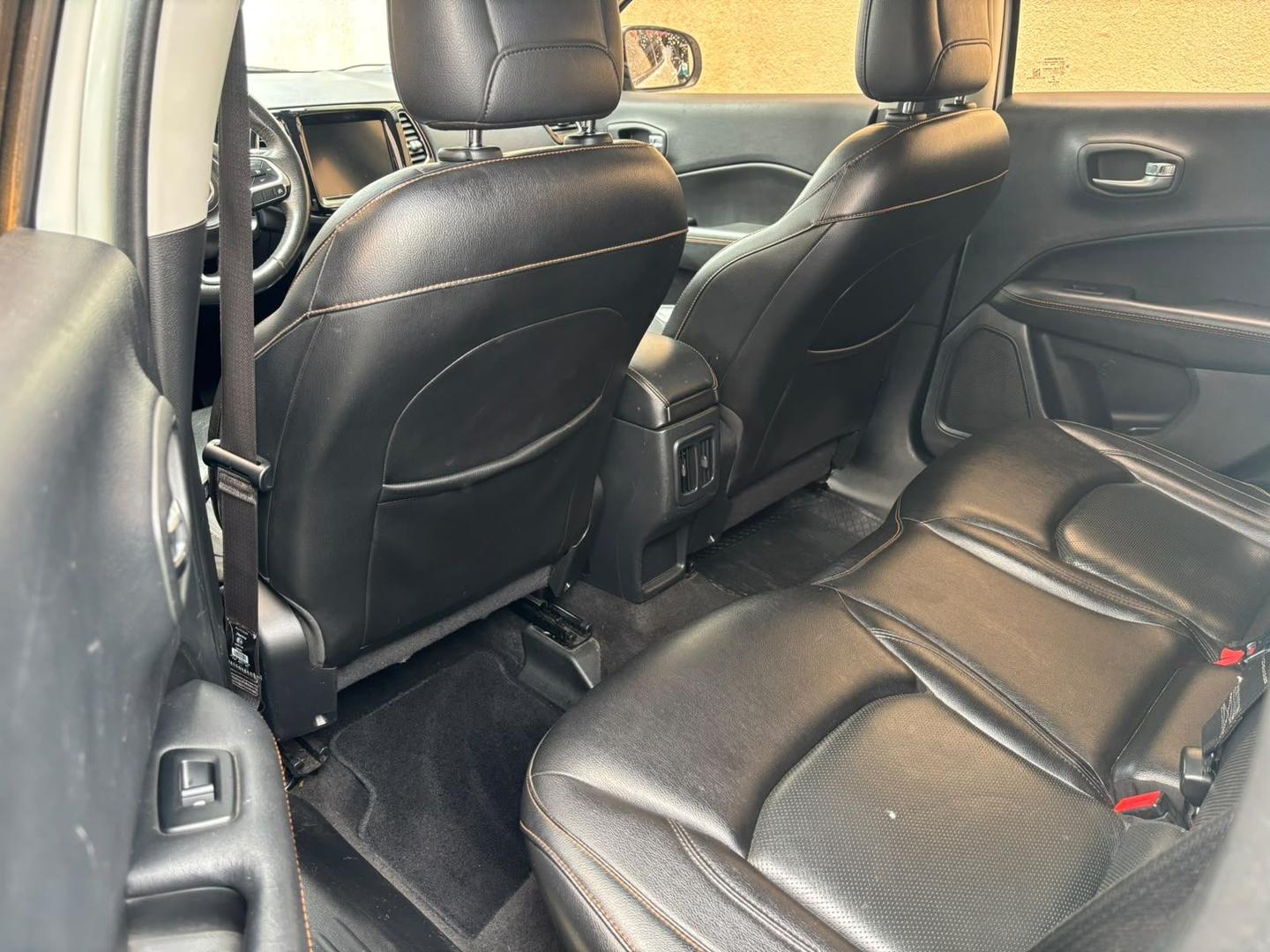 Foto de JEEP COMPASS LIMITED D 2018