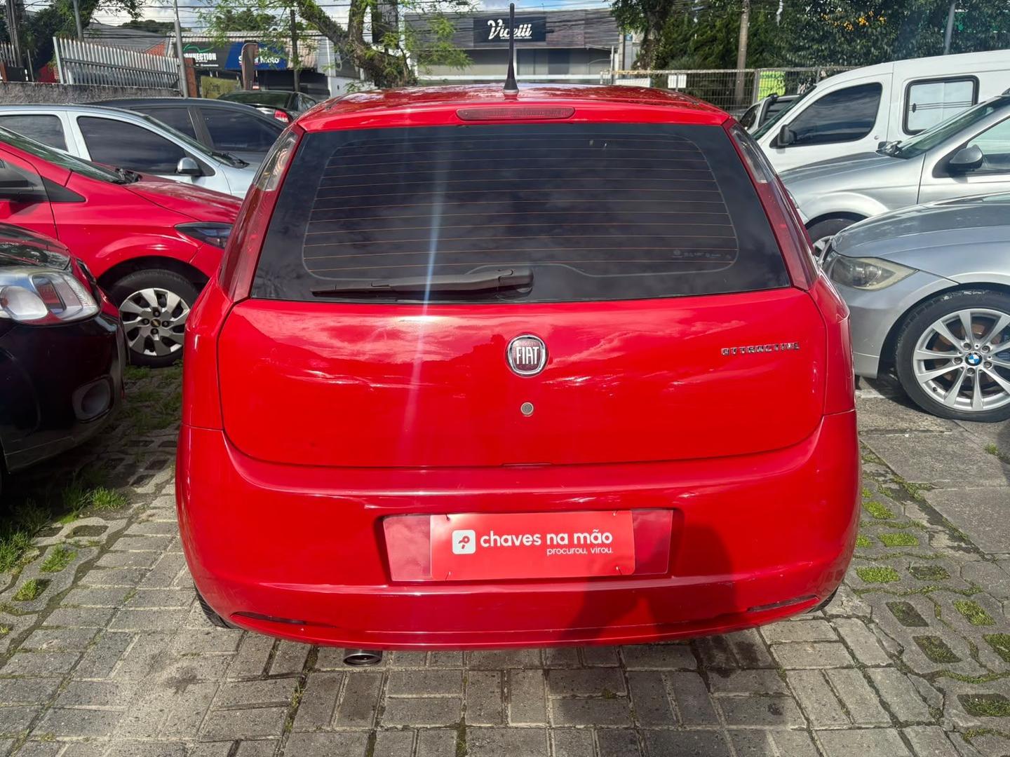 Foto de FIAT PUNTO ATTRACTIVE 2011