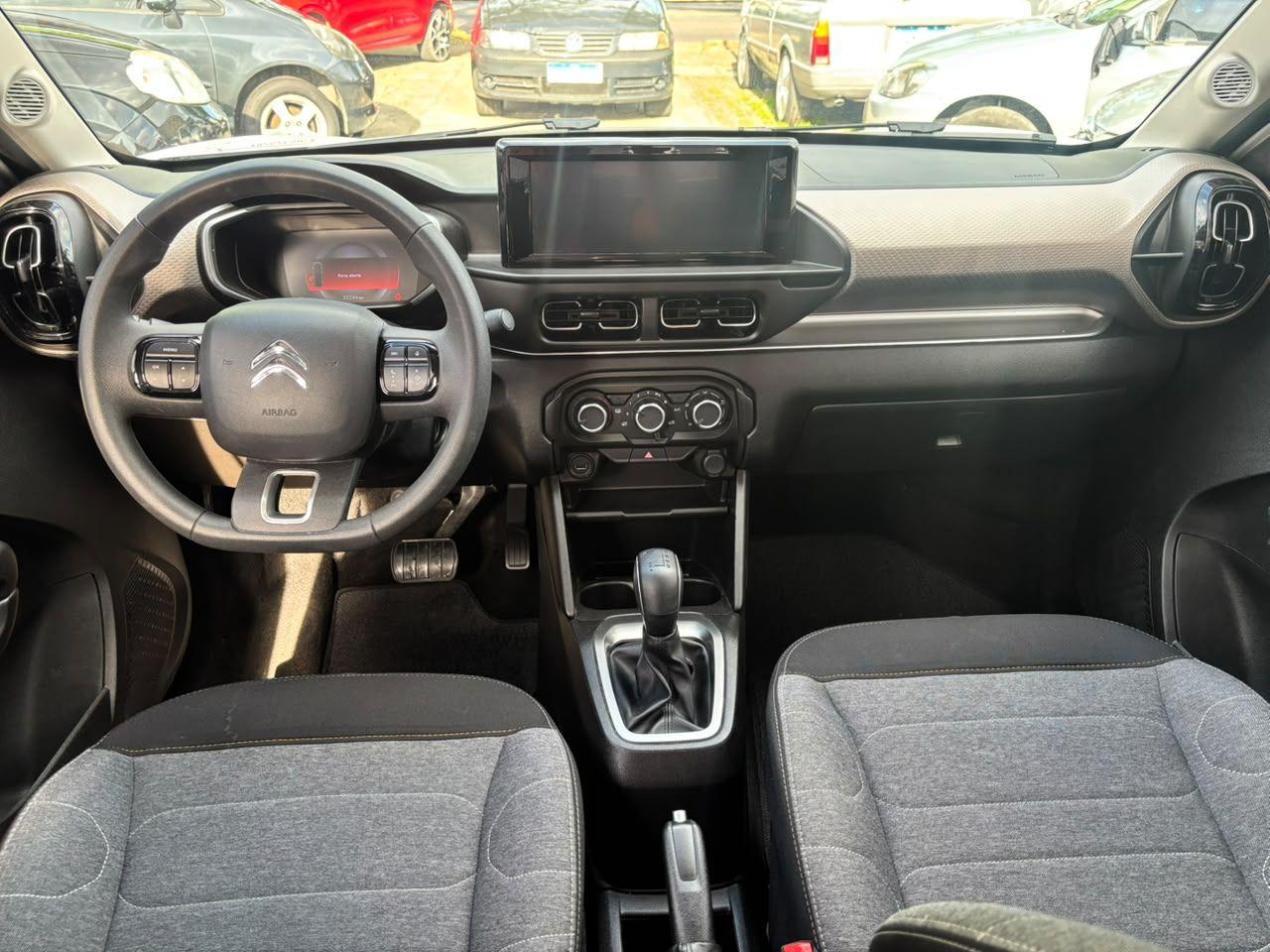 Foto de CITROEN BASALT FEEL 1.0 FLEX TB 200 5P AUT 2025