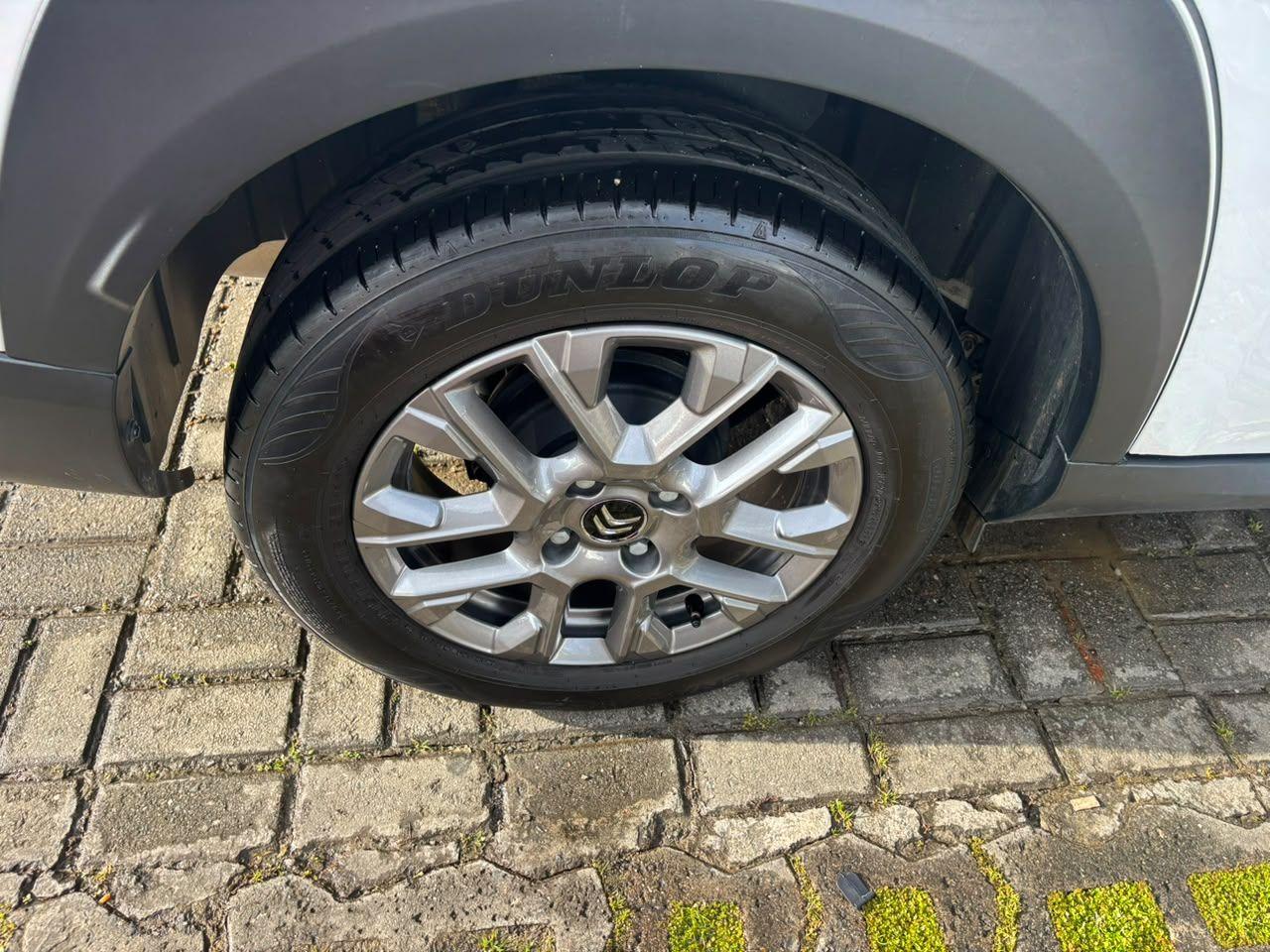 Foto de CITROEN BASALT FEEL 1.0 FLEX TB 200 5P AUT 2025